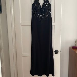 Azazie Adaly dress: color: Black, Size 8